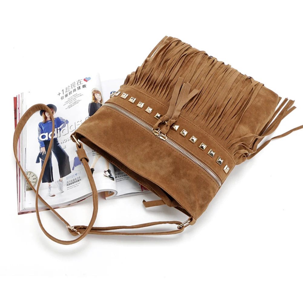 Fringe Design Messenger Bag with Adjustable Strap Everyday Shoulder Bag Trendy Leather Shoulder Bag Tassel for Autumn and Winter