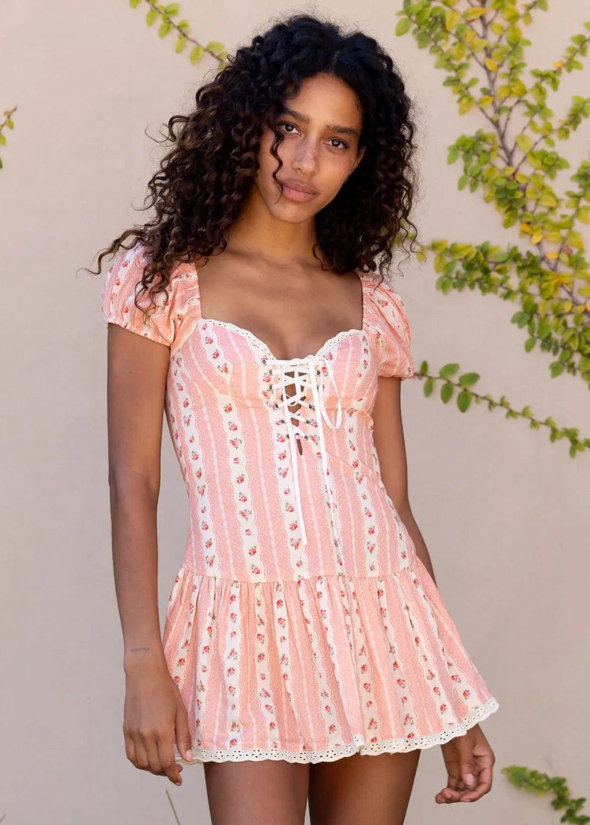 Peach Coquette Strawberry Mini